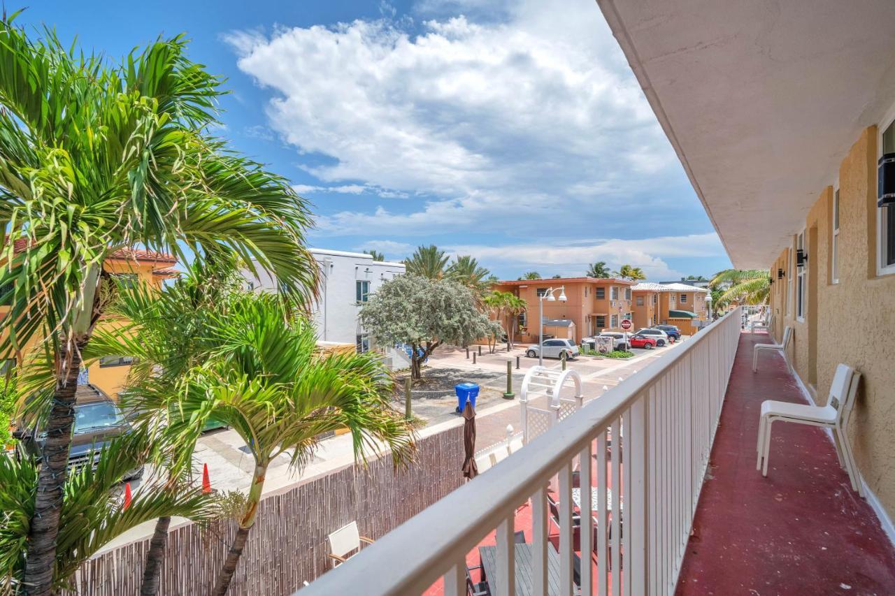 Laguna Blu Beach Hollywood Exterior photo
