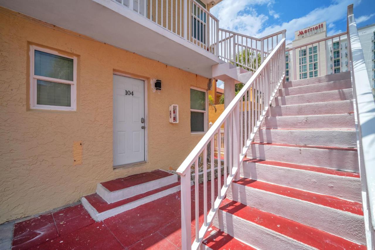 Laguna Blu Beach Hollywood Exterior photo